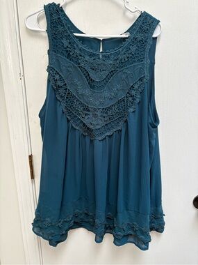 Chic Soul Teal Crochet Yoke Sleeveless Tank